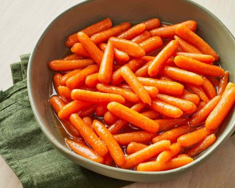 Морковь-и-не-только:-какие-продукты-помогут-восстановиться-после-солнечных-ожогов