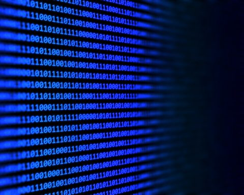 В-России-вдвое-выросло-число-ddos-атак-на-информационную-инфраструктуру