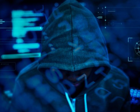 Мошенники-начали-рассылать-ищущим-работу-россиянам-заражённые-стилерами-файлы