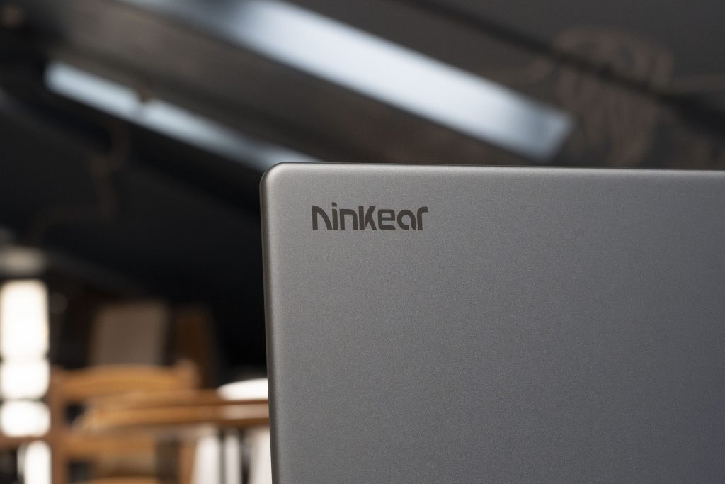 Недорогой-ноутбук-реально-с-качественным-экраном,-а-не-как-за-эти-деньги-обычно-бывает