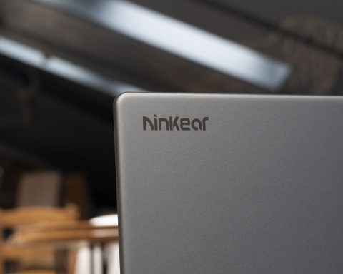 Недорогой-ноутбук-реально-с-качественным-экраном,-а-не-как-за-эти-деньги-обычно-бывает