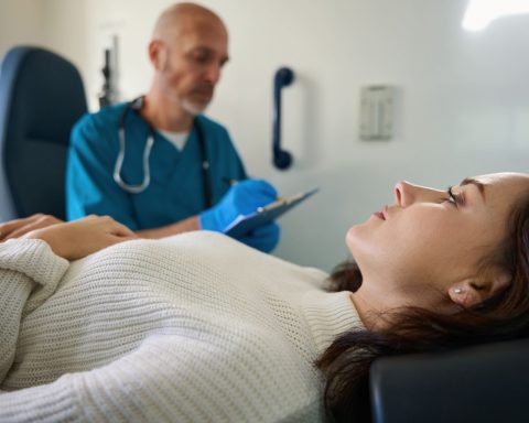 Врач-перечислил,-что-надо-проверить-перед-операцией,-чтобы-избежать-осложнений