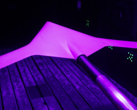 nasa-ускорила-аэродинамические-тесты-с помощью-краски-нового-поколения