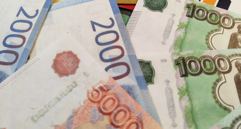 В МГУ-создали-светящиеся-метки-хамелеоны-для-защиты-денег-и музейных-экспонатов