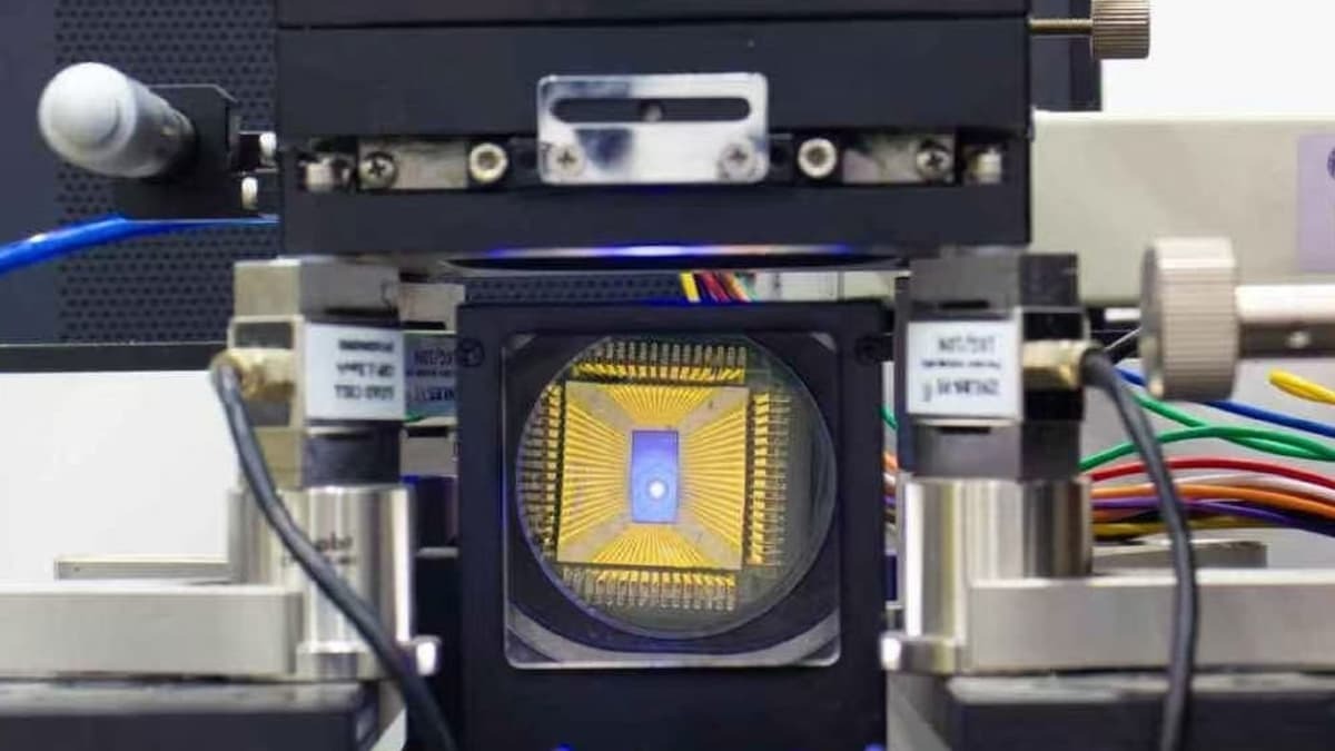 В-Китае-разработали-мягкий-зонд-для-проверки-micro-led-без-порчи-светодиодов