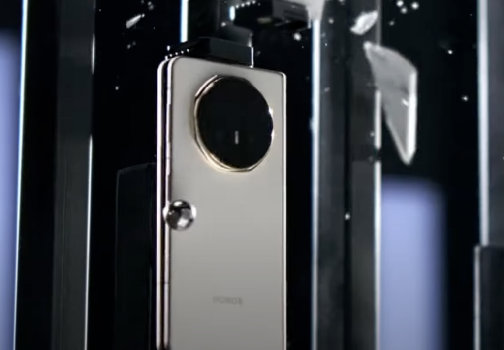 honor-стрелял-в складной-magic-v5-стальными-шарами-в качестве-теста-прочности