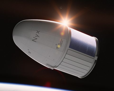 Капсула-с прахом-166-человек-отправилась-в космос,-но потерялась-в океане