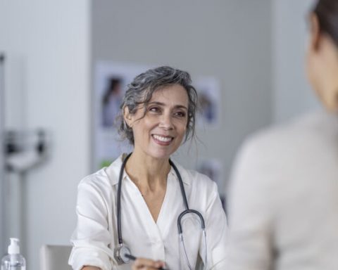 Одинаковая-доза-лекарств-для-мужчин-и-женщин,-а-также-другие-мифы-о-женском-здоровье