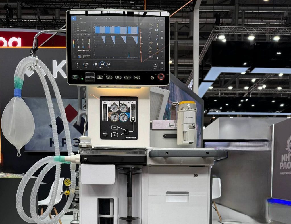 Ростех-представил-первый-российский-наркозно-дыхательный-аппарат