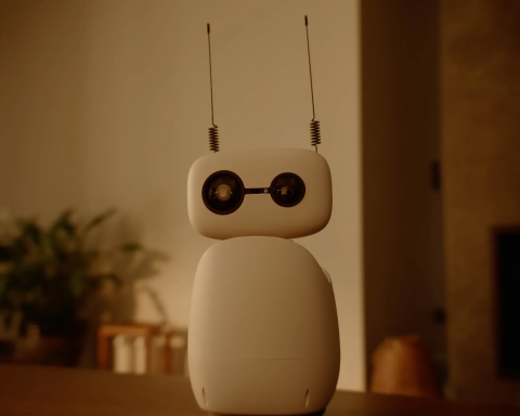 hugging-face-выпустила-мини-робота-reachy-mini-—-с-открытым-исходным-кодом-и-python