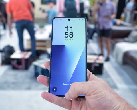 Обзорщик-назвал-плюсы-и-минусы-нового-складного-samsung-galaxy-z-fold-7