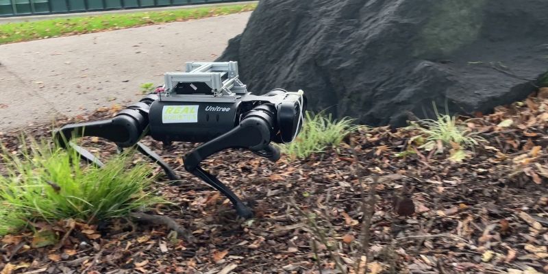 В-Британии-робота-с-ИИ-обучили-двигаться-по-пернесечённой-местности,-как-животное