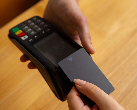 xiaomi-выпустила-исправление-ошибки-nfc-на-своих-смартфонах