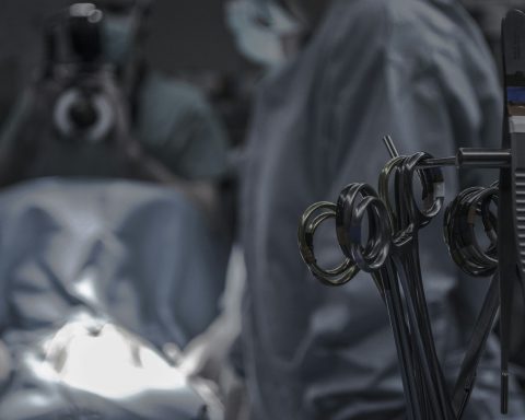 В-Москве-провели-уникальную-операцию-по-удалению-таза-из-за-рака-кожи