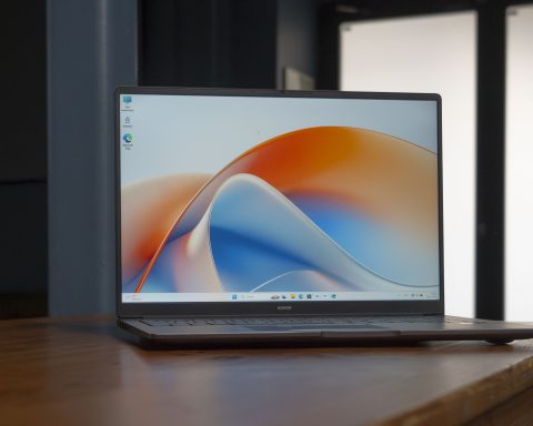 Самый-близкий-к-macbook-pro-16”-ноут-на-windows-в-бюджете-менее-100-тысяч-рублей