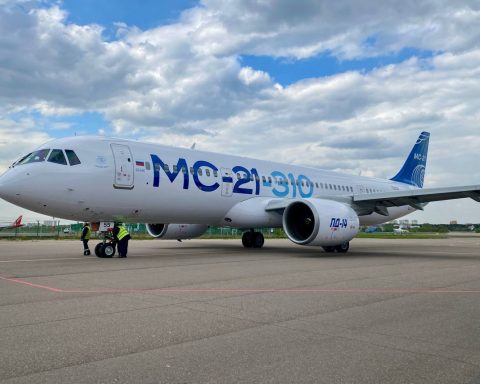 Ростех-заявил-о-сборке-уже-14-самолётов-МС-21