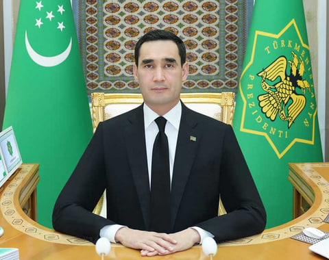 Президент-Туркменистана-провёл-заседание-Кабинета-Министров-в-цифровом-формате