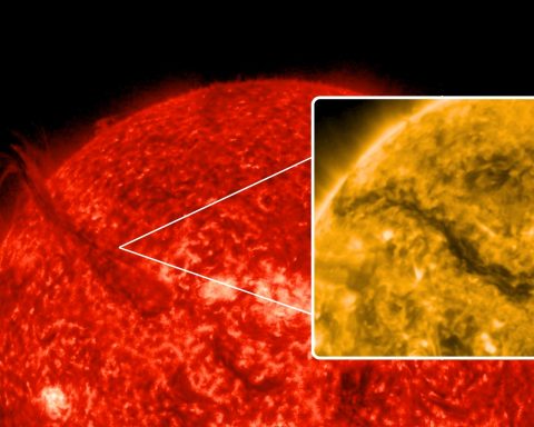 На-Солнце-образовался-гигантский-огненный-каньон-из-за-мощнейшего-выброса-плазмы