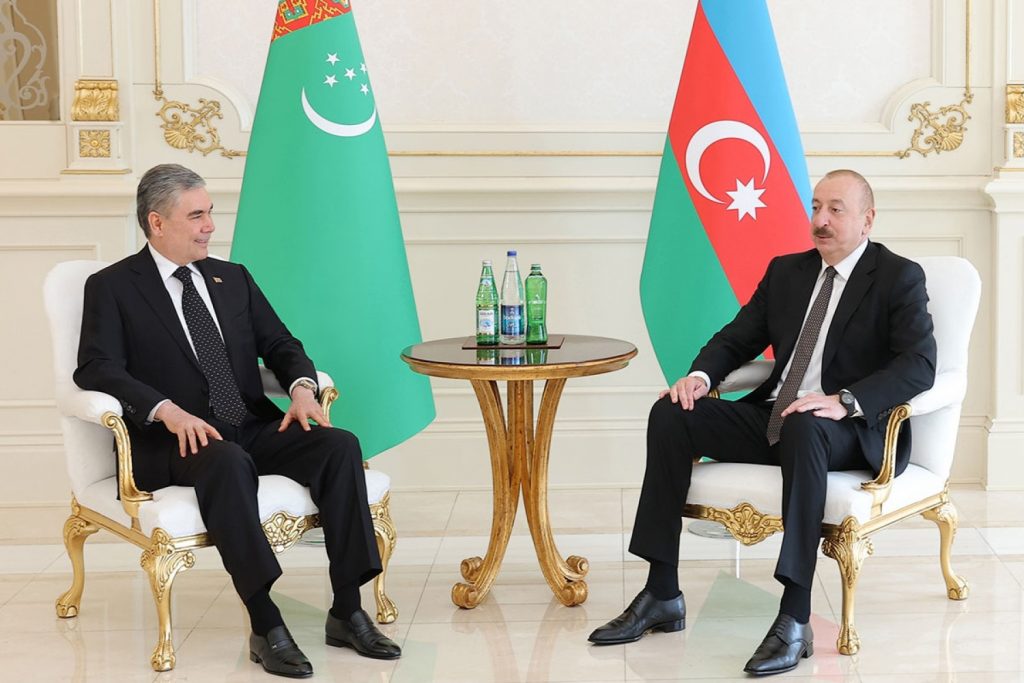Встреча-Председателя-Халк-Маслахаты-Туркменистана-с-Президентом-Азербайджанской-Республики