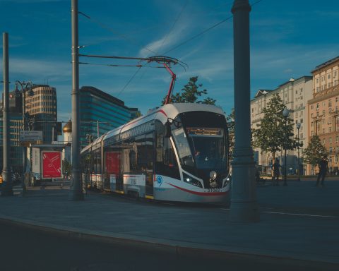 В Москве-прошла-первая-страховая-выплата-цифровым-рублём