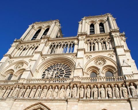 microsoft-will-create-a-digital-copy-of-the-notre-dame-de-pari-cathedral
