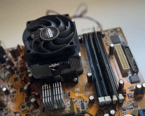 what-will-happen-if-you-run-the-games-on-the-rtx-4080-with-the-ancient-dual-core-athlon-4200+