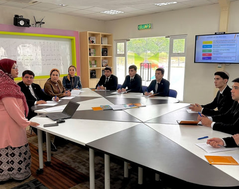 Туркменские-студенты-приняли-участие-в-образовательной-программе-в-Малайзии