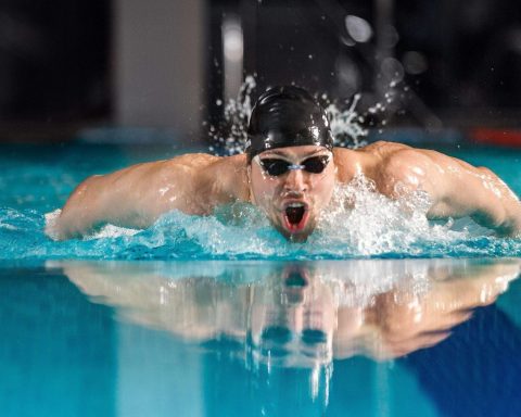swimming-and-other-safe-types-of-training-in-the-heat