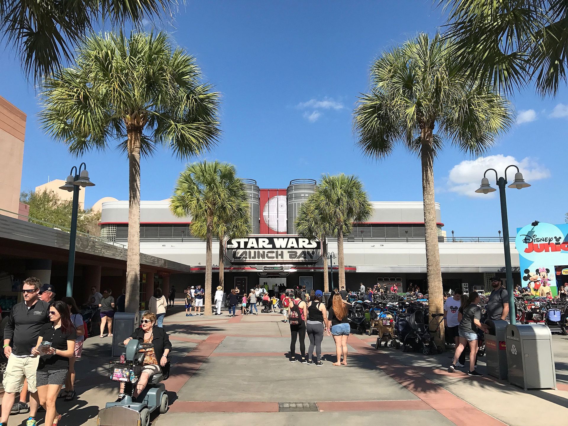 disney-закрыла-10-летний-аттракцион-по «Звездным-войнам»-из-за-малого-интереса