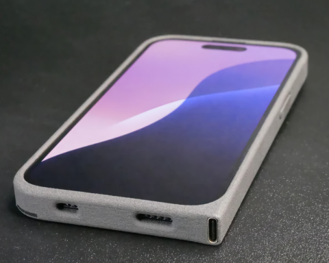 Инженер-добавил-usb-c-в-iphone-13-и-14-с-помощью-специального-чехла