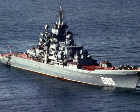 atomic-cruiser-admiral-nakhimov-was-sent-to-tests-after-repair