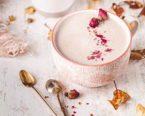 “moon-milk”-was-called-the-best-drink-to-relieve-stress