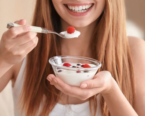 Йогурт-назвали-лучшим-молочным-продуктом-для-поддержания-уровня-сахара-в-крови