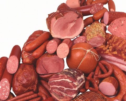 processed-meat-and-other-worst-products-that-will-cause-inflammation