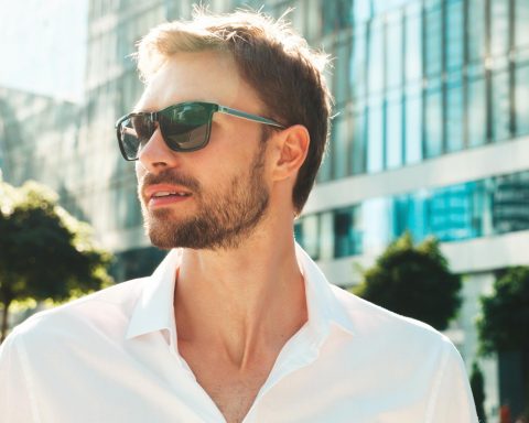 Офтальмолог:-ультрафиолет-может-спровоцировать-развитие-катаракты