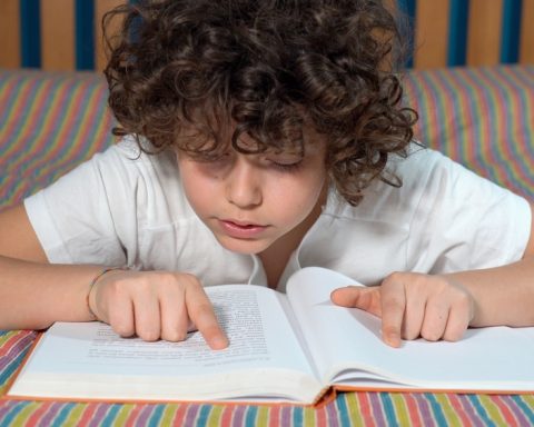 Учёный-рассказал,-обязательно-ли-для-обучения-чему-то-читать