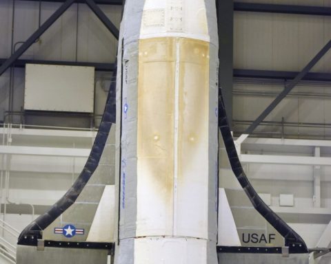 США-выведут-легендарный-мини-шаттл-x-37b-на-орбиту-с-новой-миссией