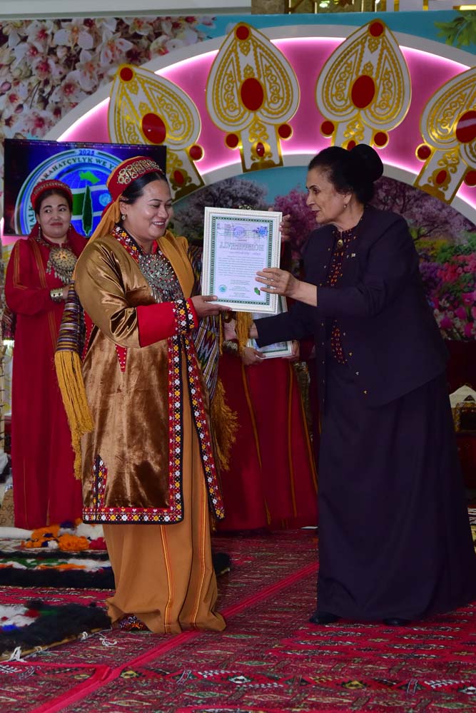 gul owa 1 THE ASHGABAT TIMES