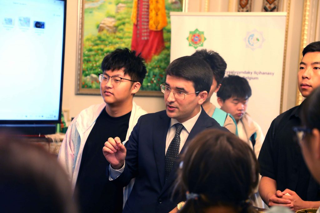 0l7a3810 THE ASHGABAT TIMES