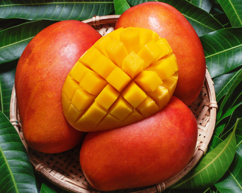 Манго-и-другие-самые-полезные-для-здоровья-косточковые-фрукты