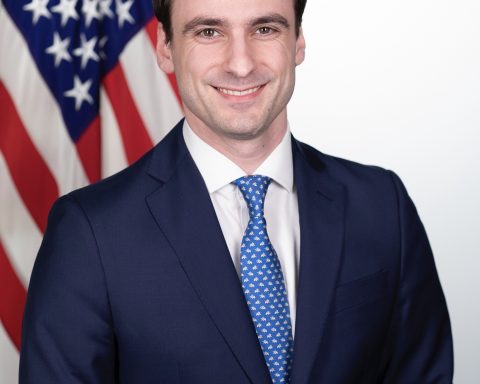 the-united-states-announced-the-beginning-of-the-“export-of-ai”-to-the-asian-countries