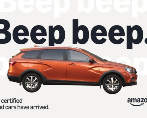 russian-lada-vesta-has-been-in-the-advertisement-for-the-service-of-used-car-amazon