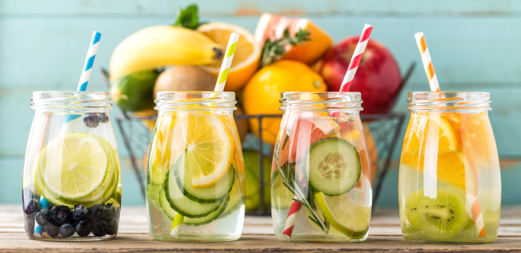 Добавление-фруктов-к-воде-сделает-её-вкуснее-и-полезнее