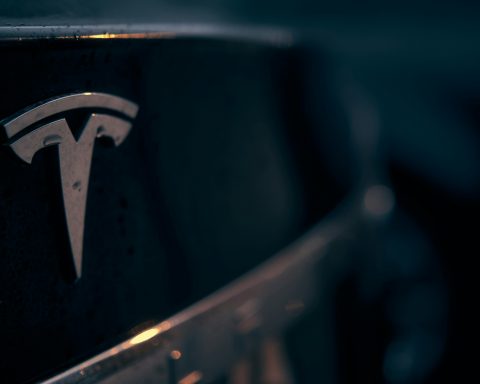 tesla-will-focus-on-the-development-of-chips-for-ai-and-will-turn-the-project-dojo