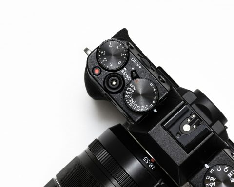 m.-video-eldorado-noted-the-growth-of-sales-of-digital-cells-in-russia-in-2025