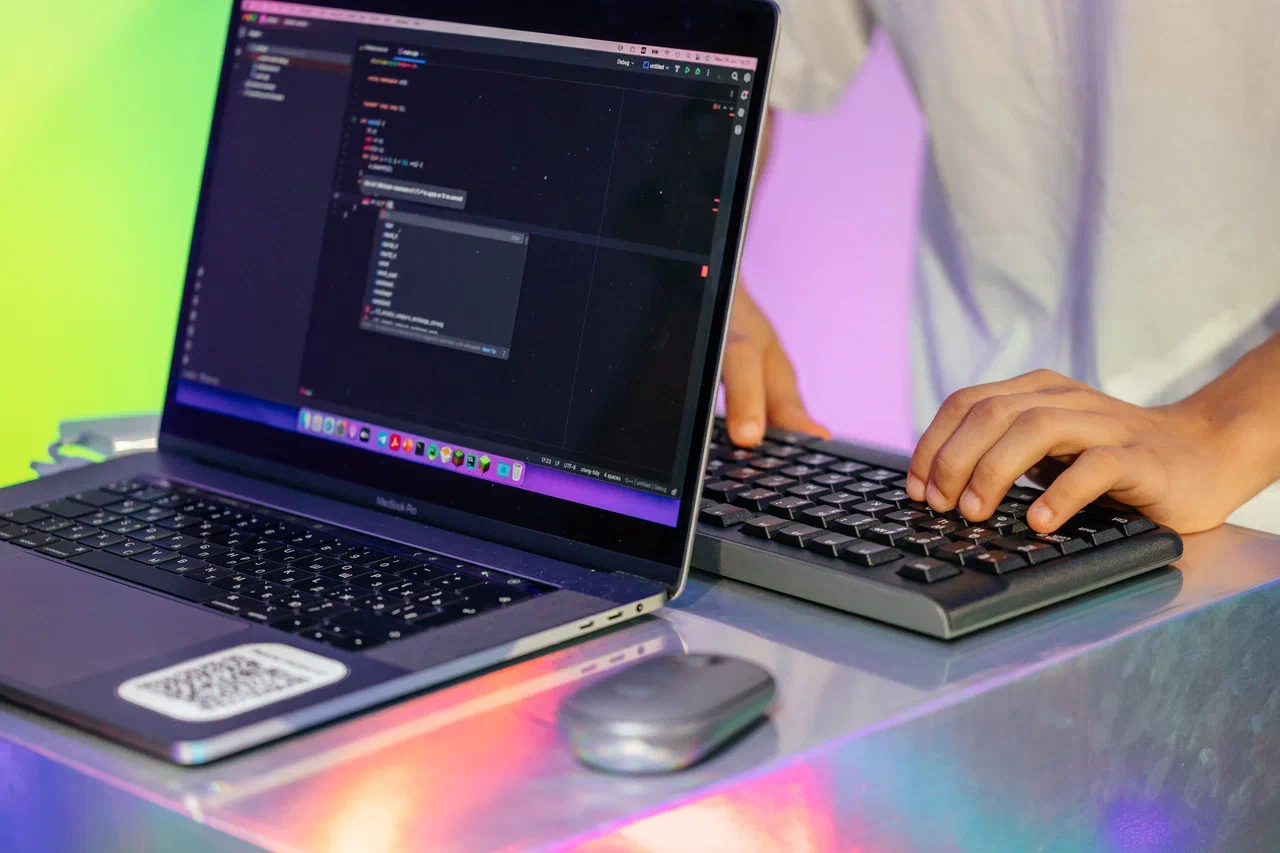 Яндекс-запустит-подготовку-школьников-к олимпиадам-по ИИ