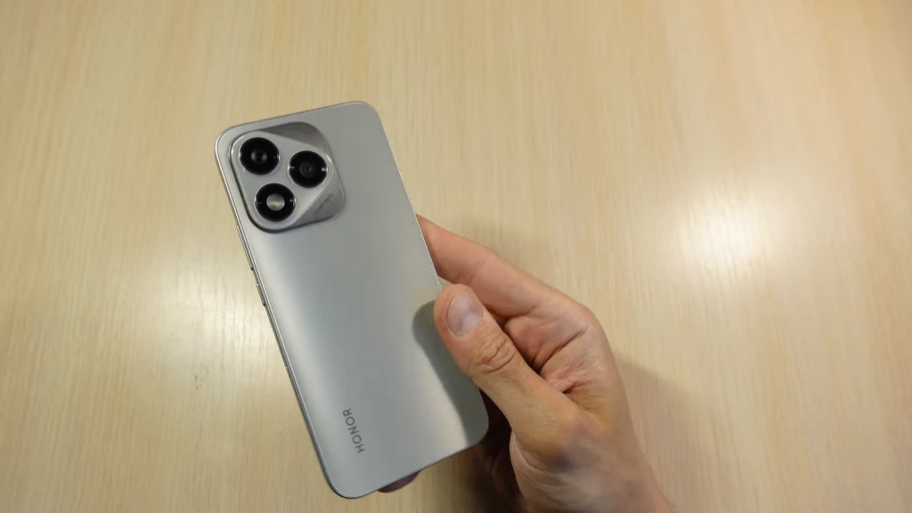 honor-400-lite-was-compared-with-the-poco-m7-pro