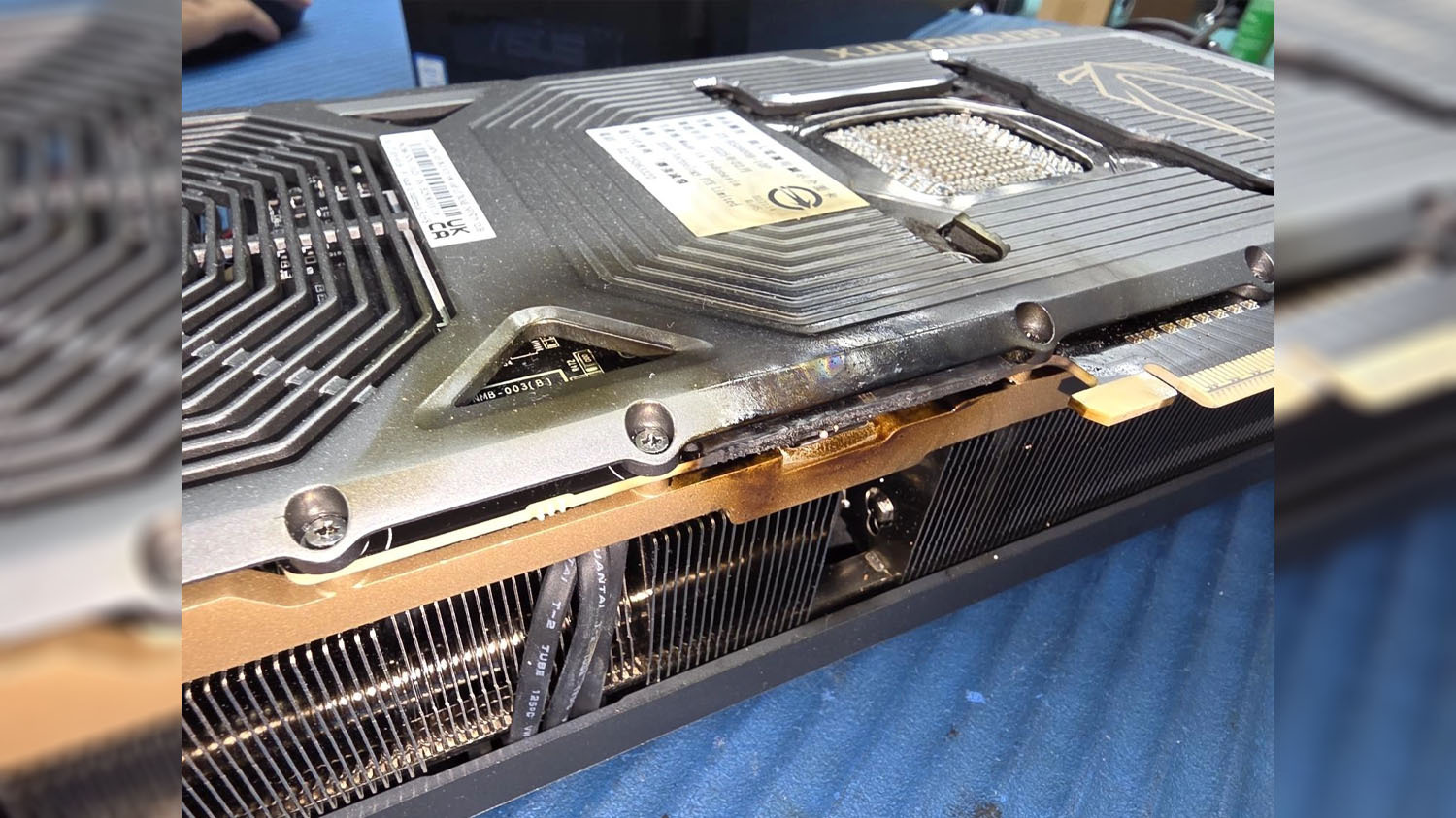 the-flagship-video-card-rtx-5090-caught-fire-during-the-game