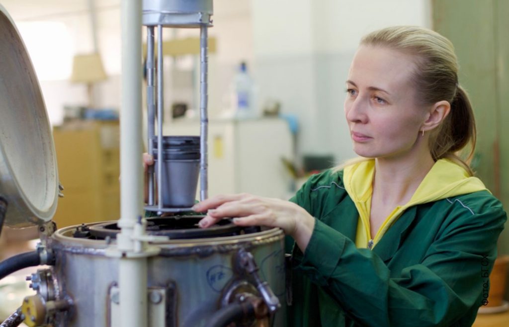 Российские-ученые-создали-сверхпрочную-керамику