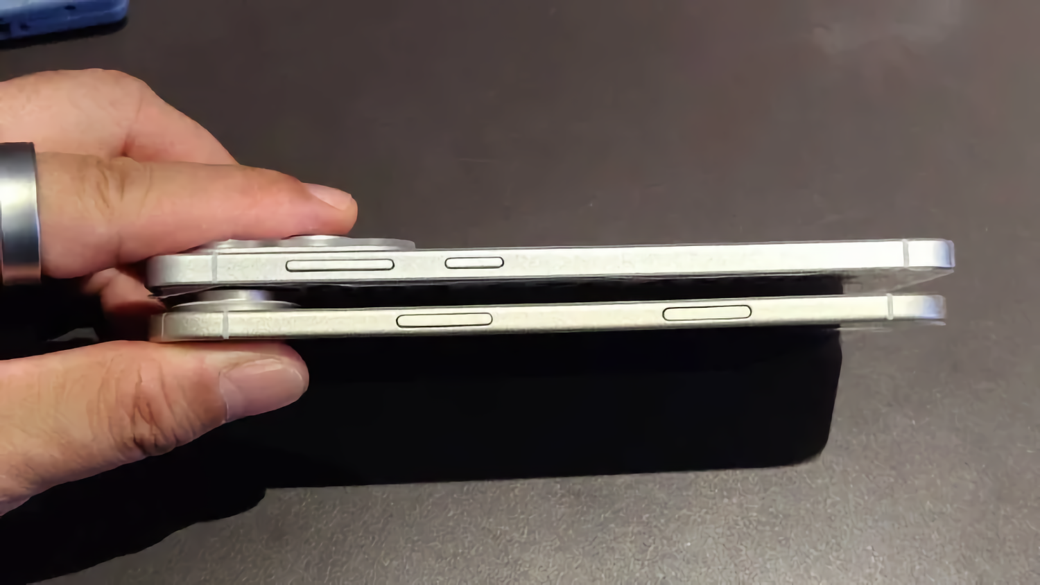 the-iphone-17-air-was-thinner-than-the-galaxy-s25-edge.-but-what-price-…